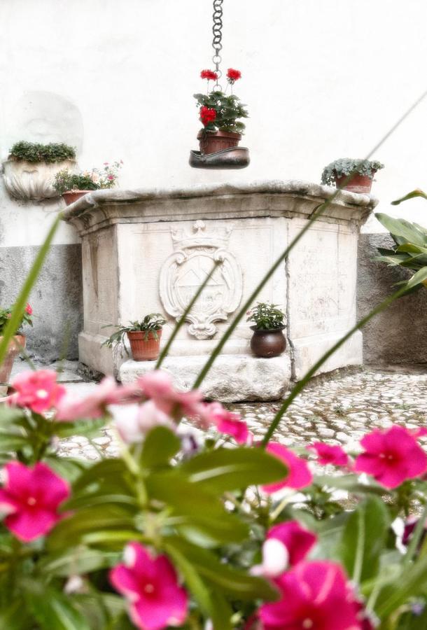 L'Antico Pozzo Apartment ซุลโมนา ภายนอก รูปภาพ